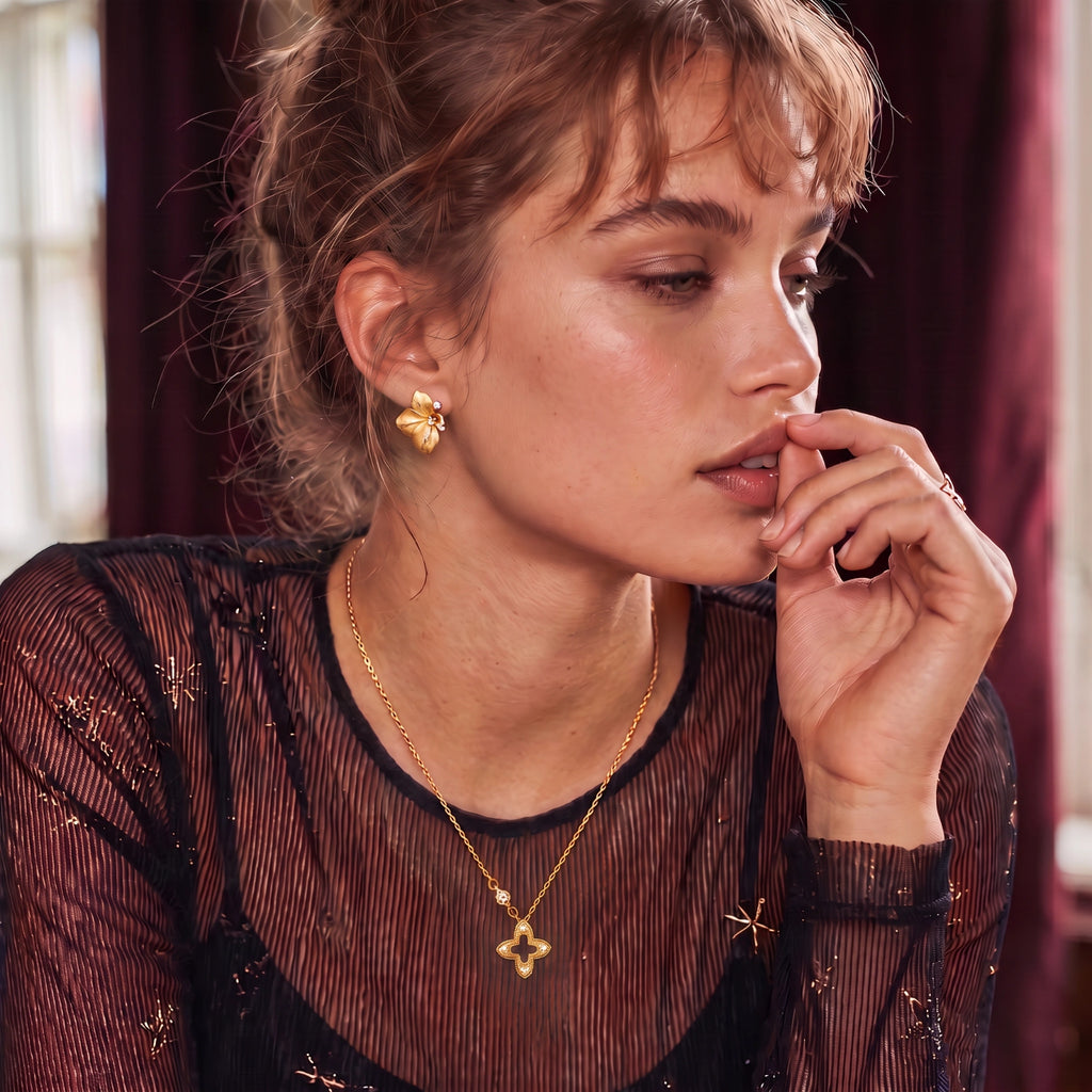 Blooming Star Necklace